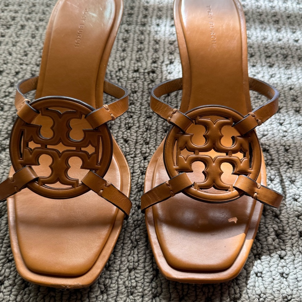 Tory Burch Tan Miller Leather Slide Sandals - Picture 5 of 6